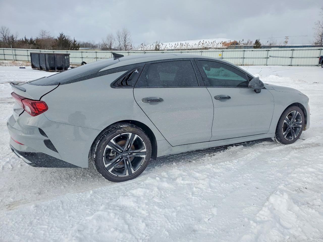 2023 KIA K5 GT LINE photo 3