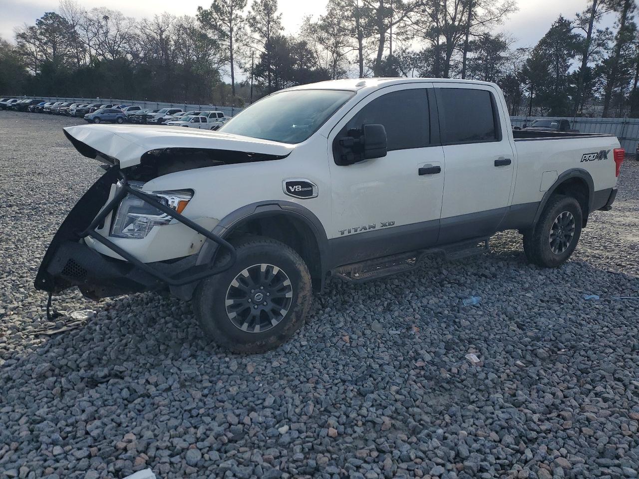 2019 NISSAN TITAN XD