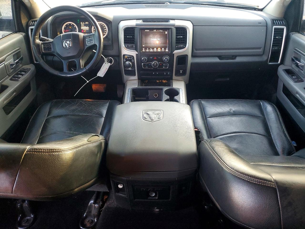 2014 RAM 1500 SLT photo 8