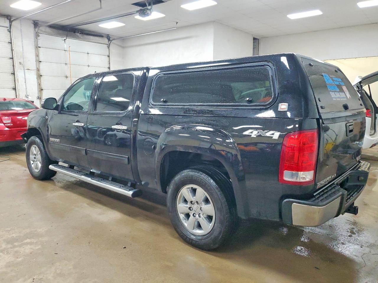 2012 GMC SIERRA K1500 SLE photo 2