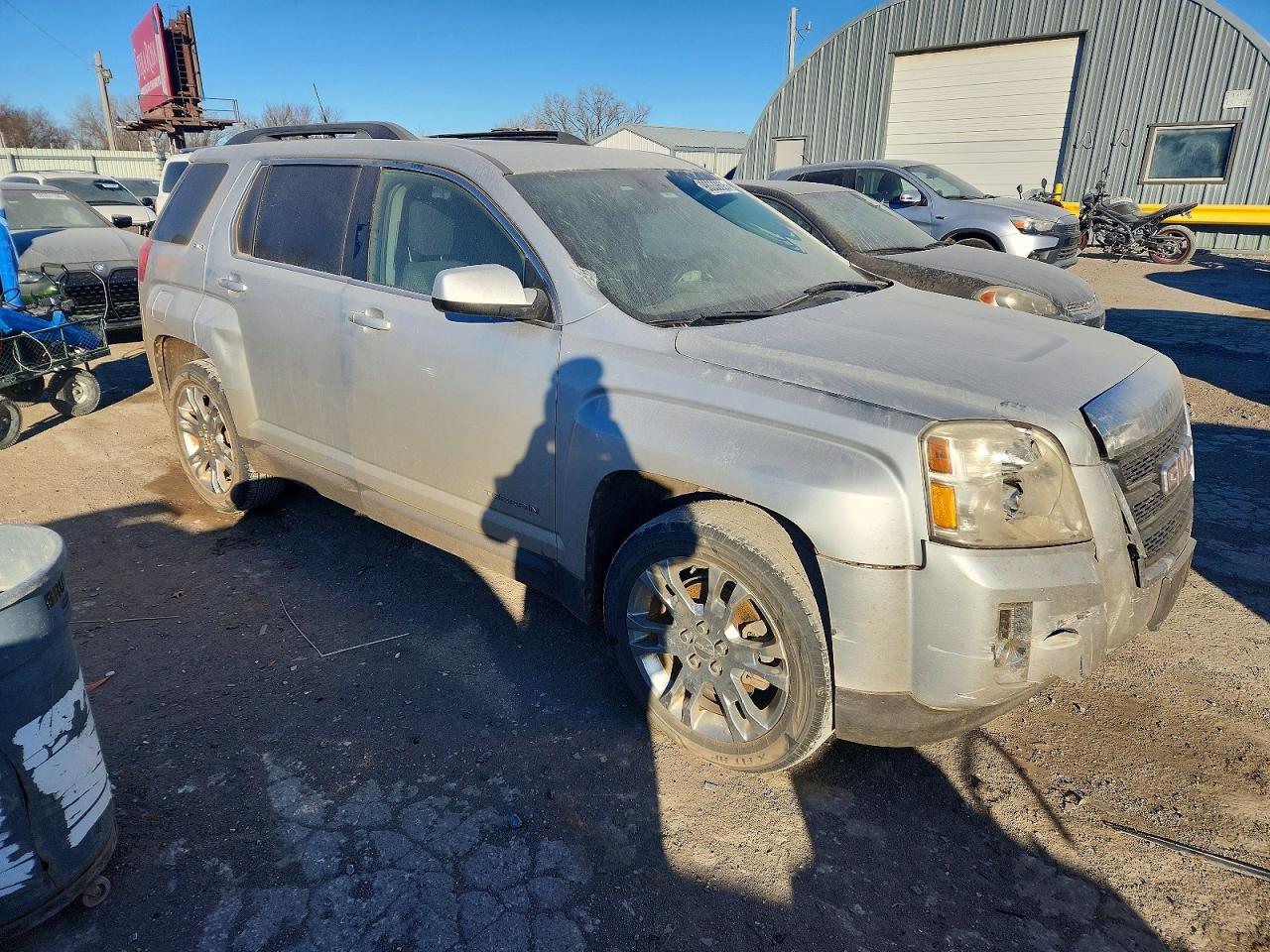 2011 GMC TERRAIN SLE photo 4