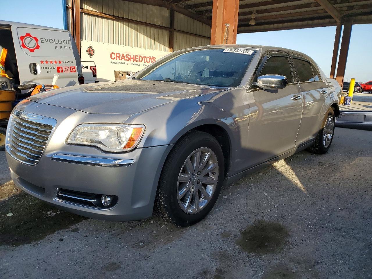2013 CHRYSLER 300C