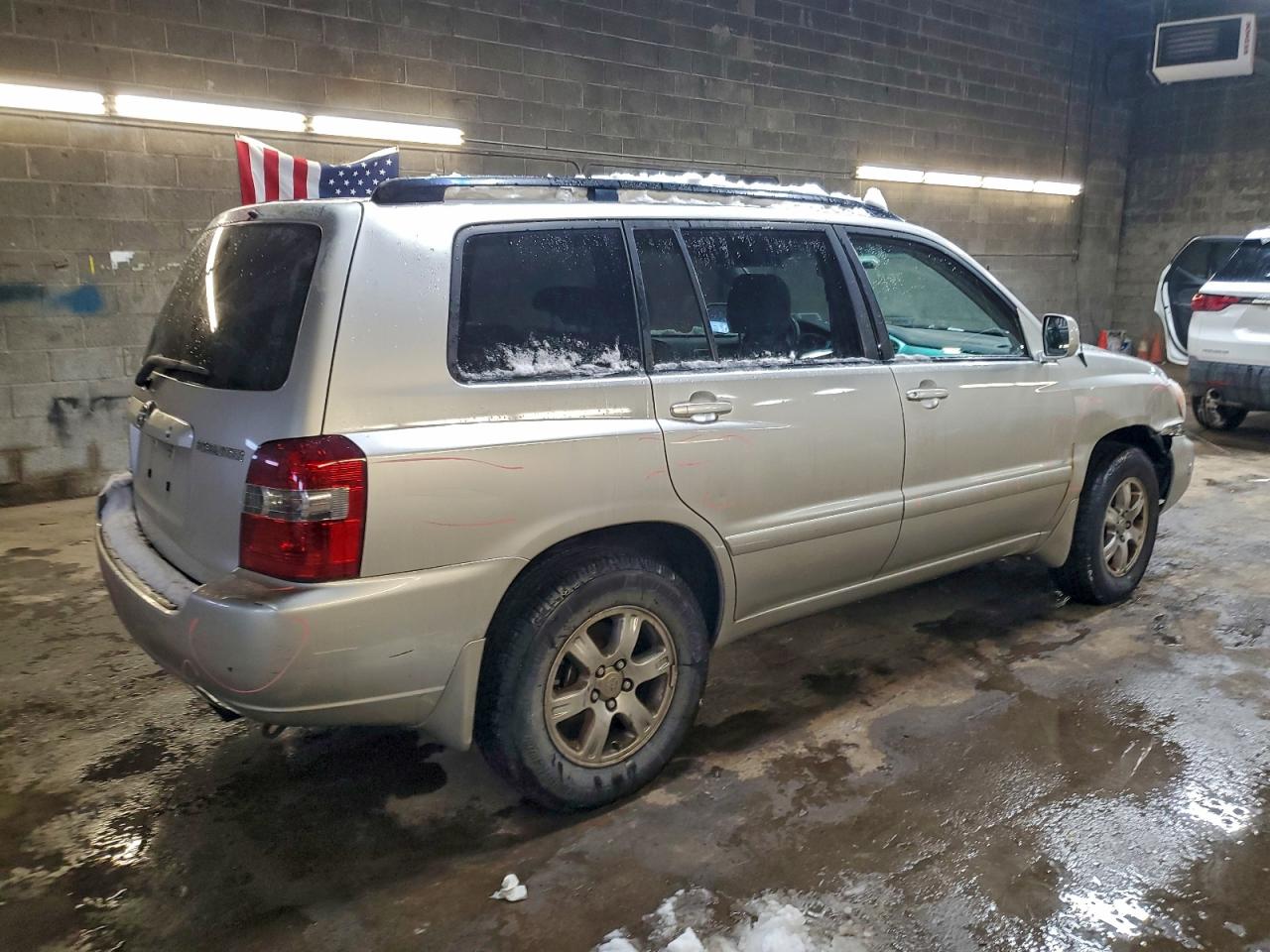 2005 TOYOTA HIGHLANDER LIMITED photo 3