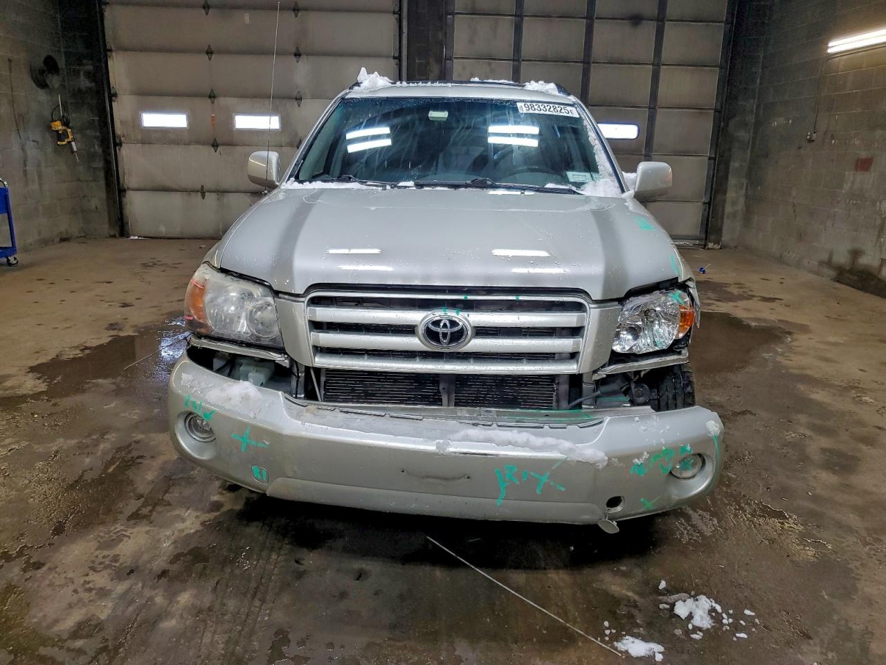 2005 TOYOTA HIGHLANDER LIMITED photo 5