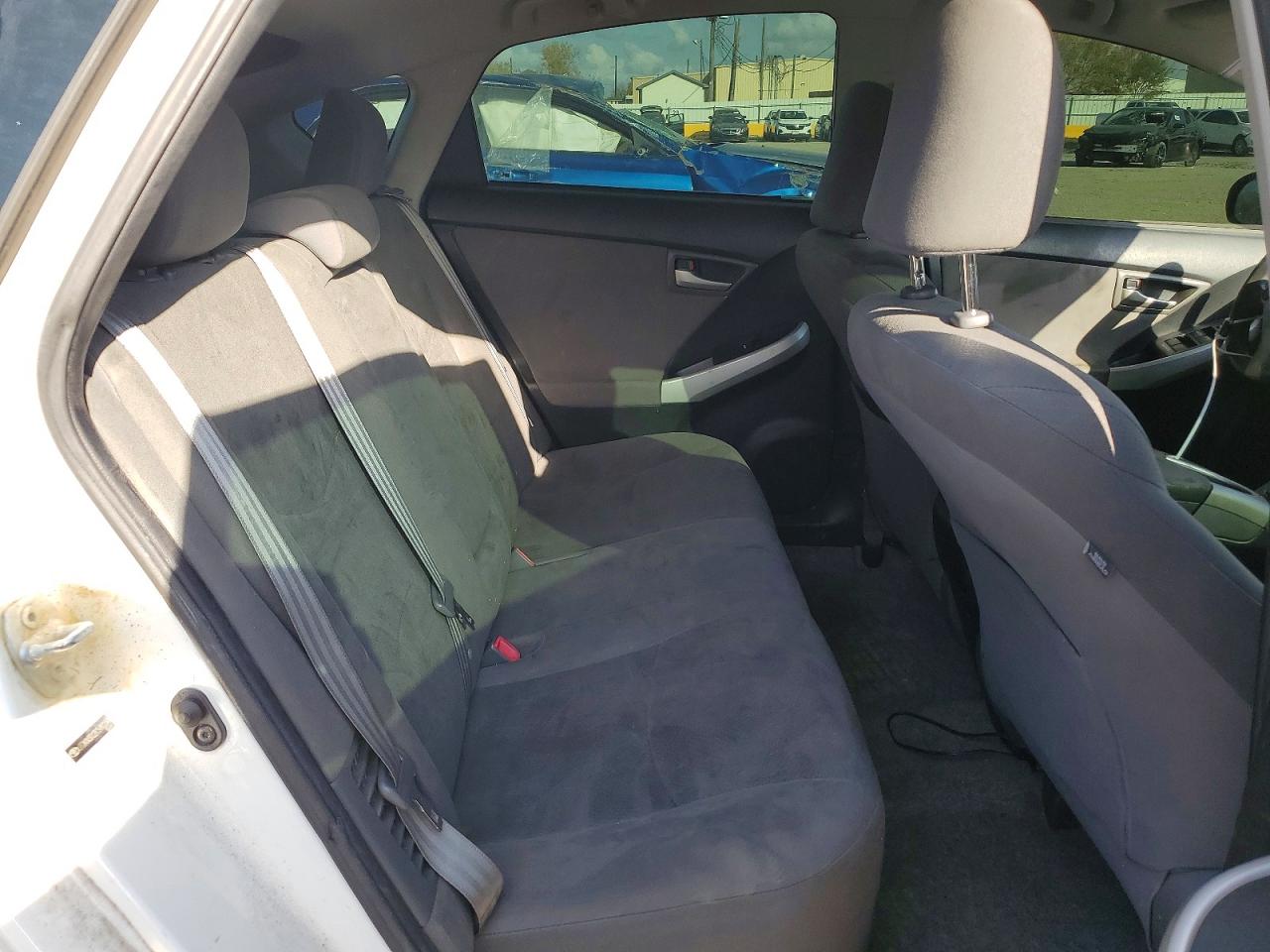 2012 TOYOTA PRIUS photo 10