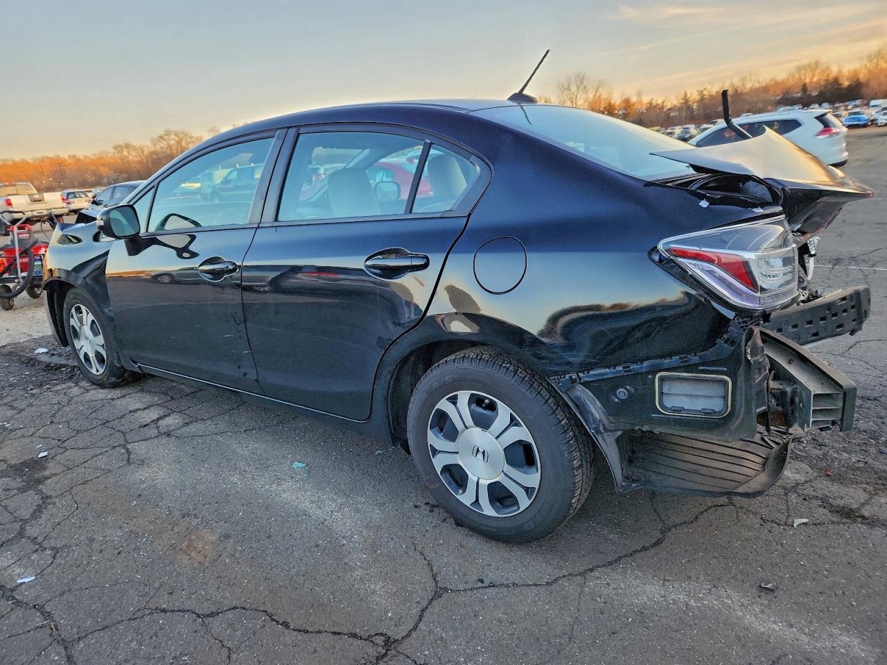 2013 HONDA CIVIC HYBRID photo 2