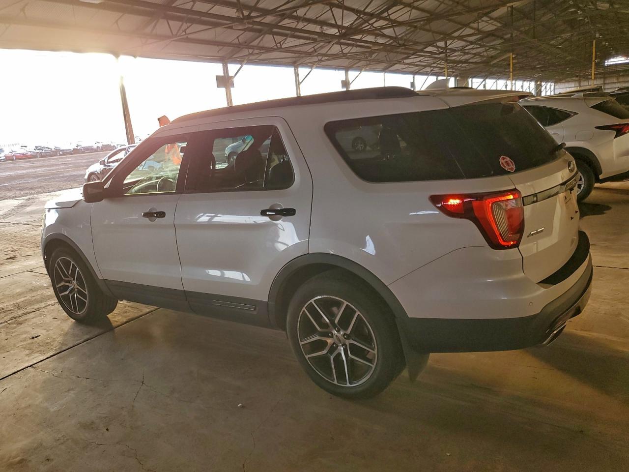 2016 FORD EXPLORER SPORT photo 2