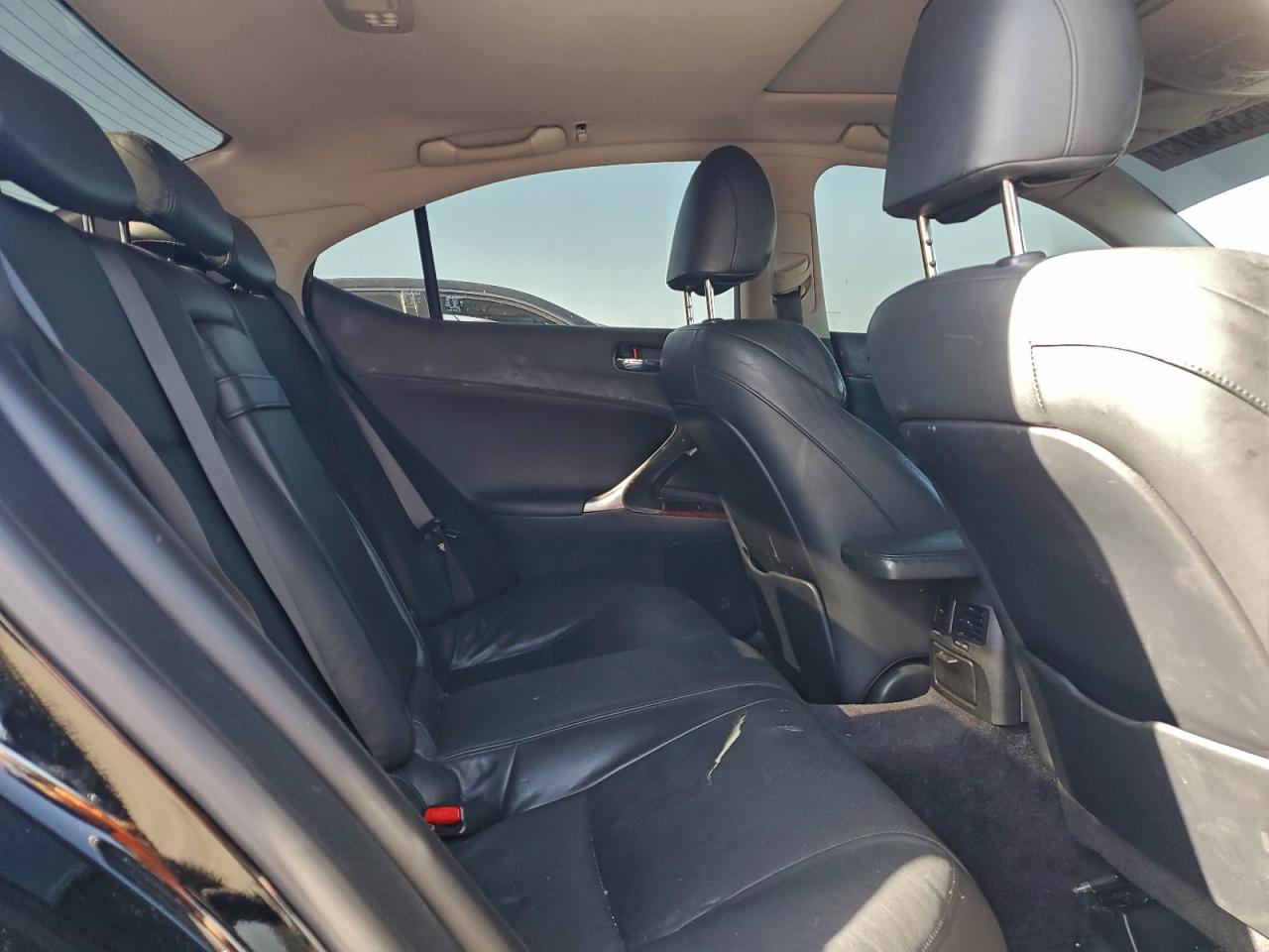 2007 LEXUS IS 250 photo 10