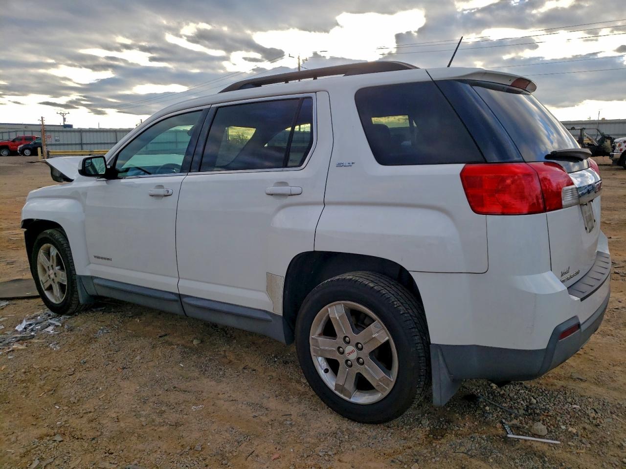 2013 GMC TERRAIN SLT photo 4