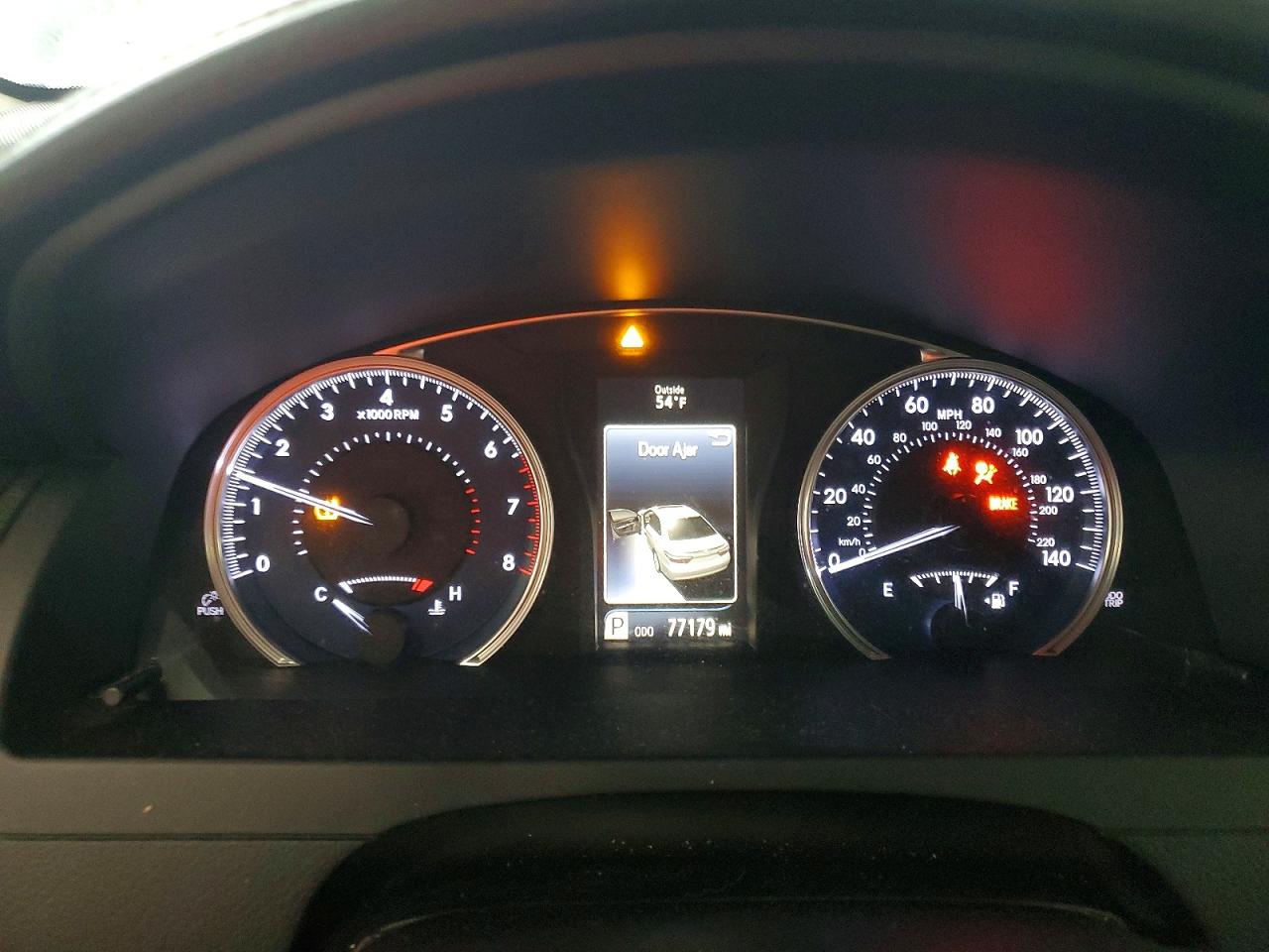 2017 TOYOTA CAMRY LE photo 17