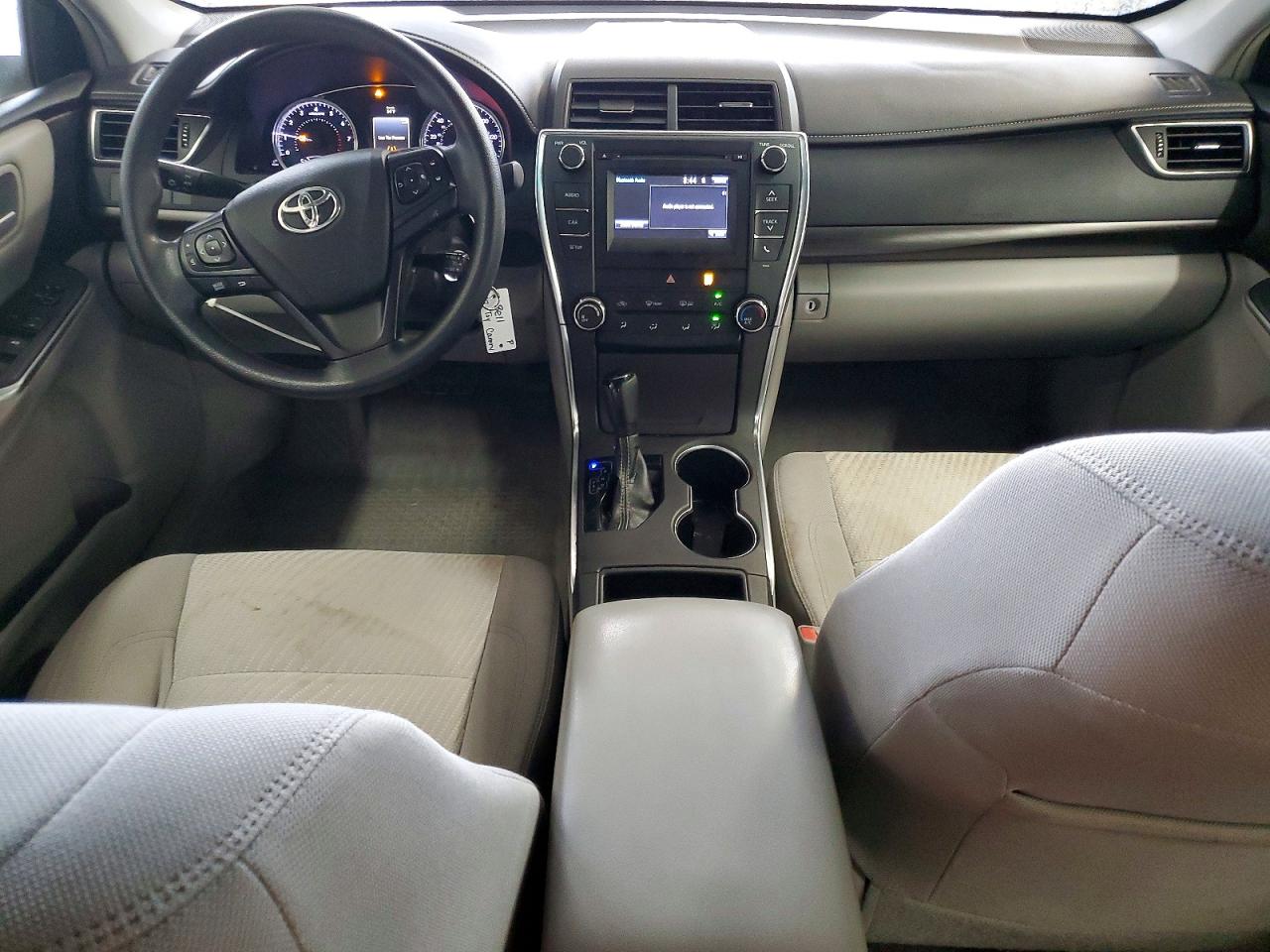2017 TOYOTA CAMRY LE photo 15