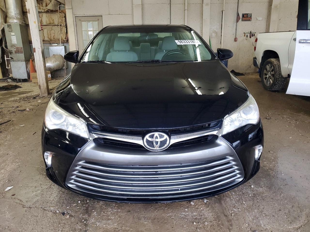 2017 TOYOTA CAMRY LE photo 9