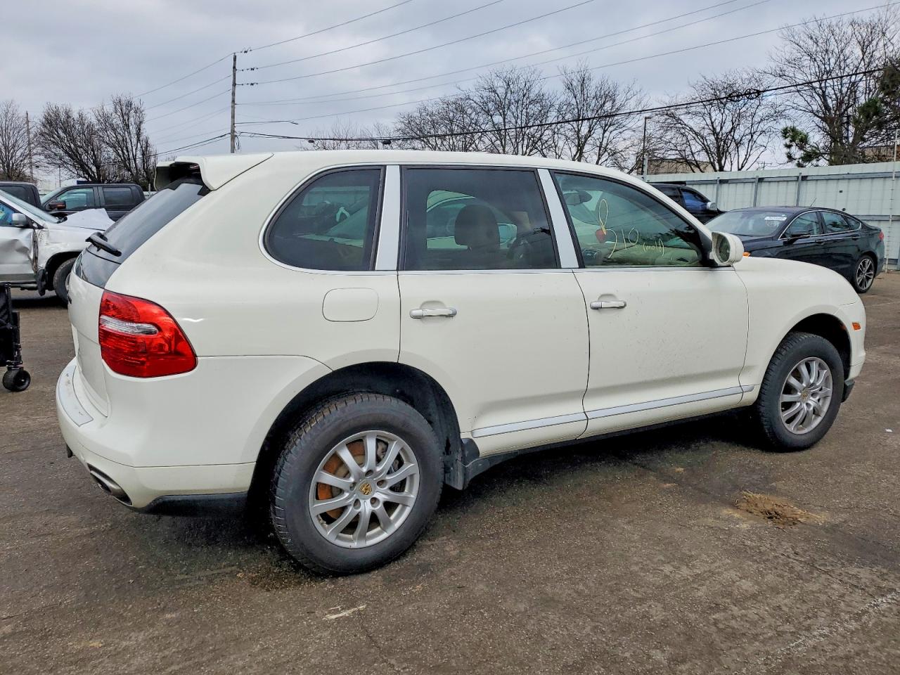 2009 PORSCHE CAYENNE photo 5