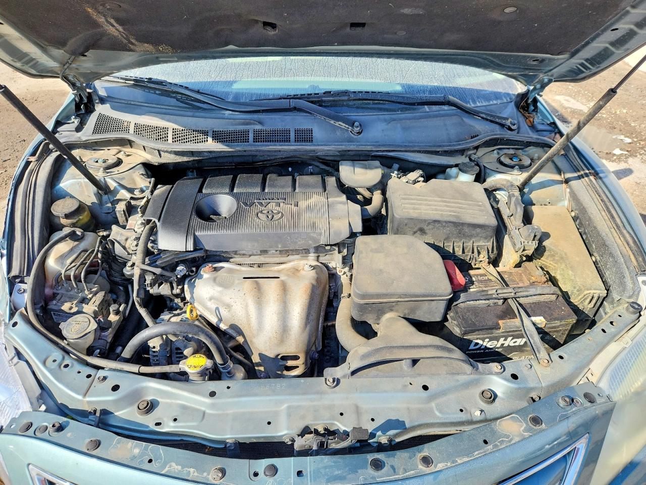 2011 TOYOTA CAMRY XLE photo 11