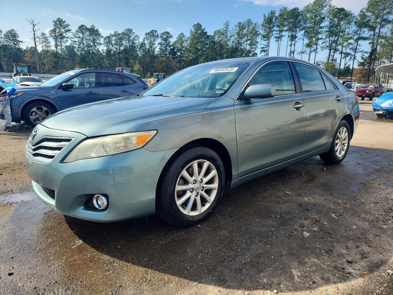 2011 TOYOTA CAMRY