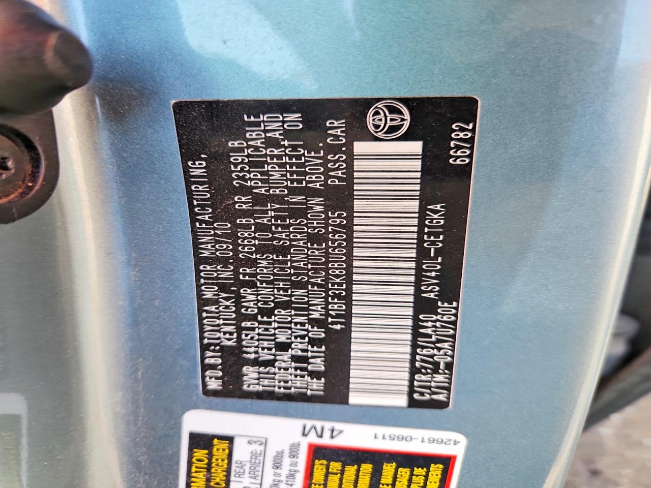2011 TOYOTA CAMRY XLE photo 12