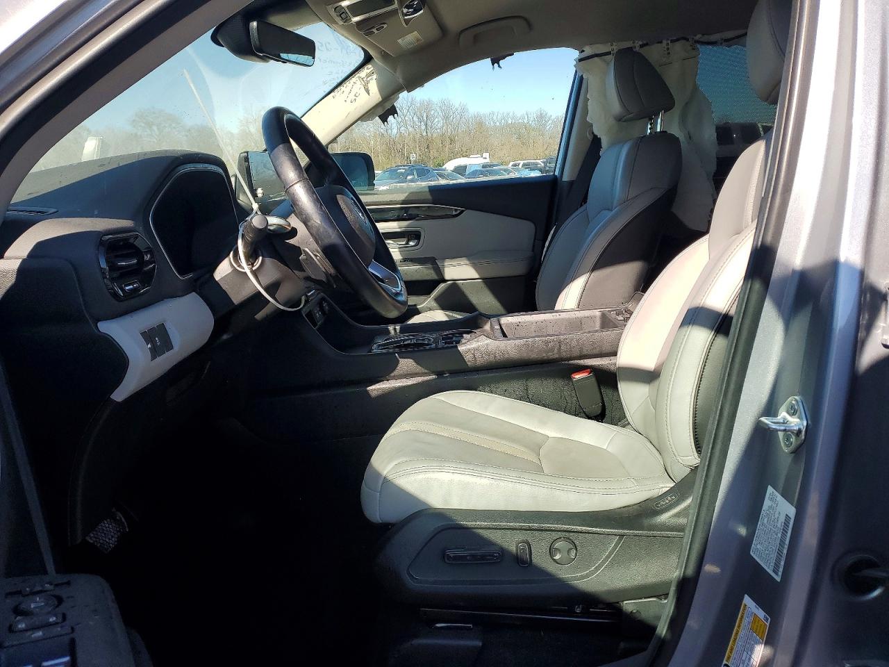 2025 HONDA PILOT EXL photo 13