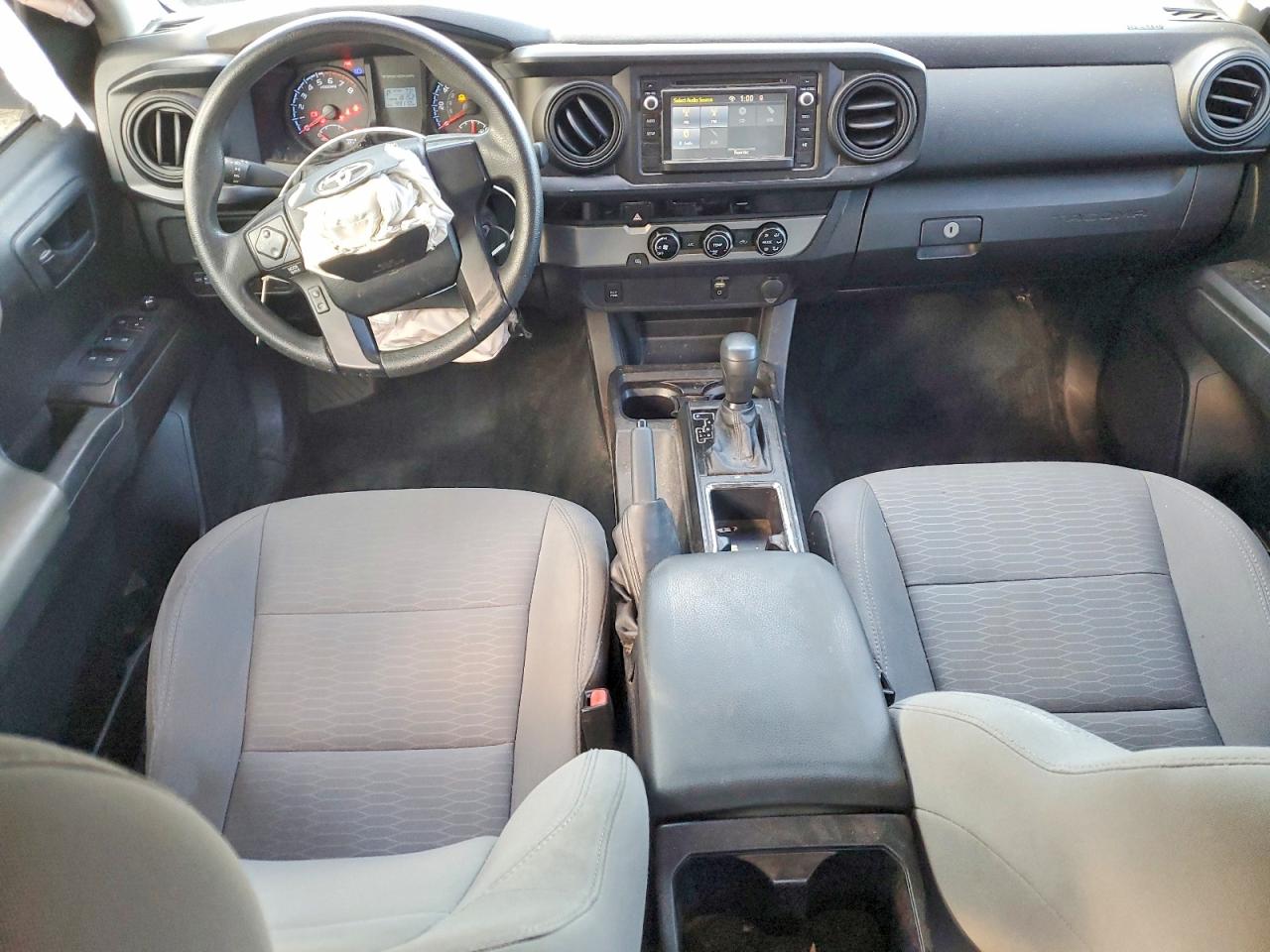 2017 TOYOTA TACOMA DOUBLE CAB photo 8