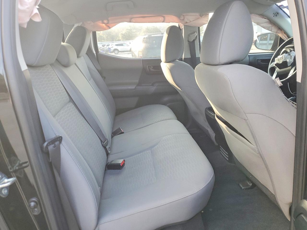 2017 TOYOTA TACOMA DOUBLE CAB photo 10