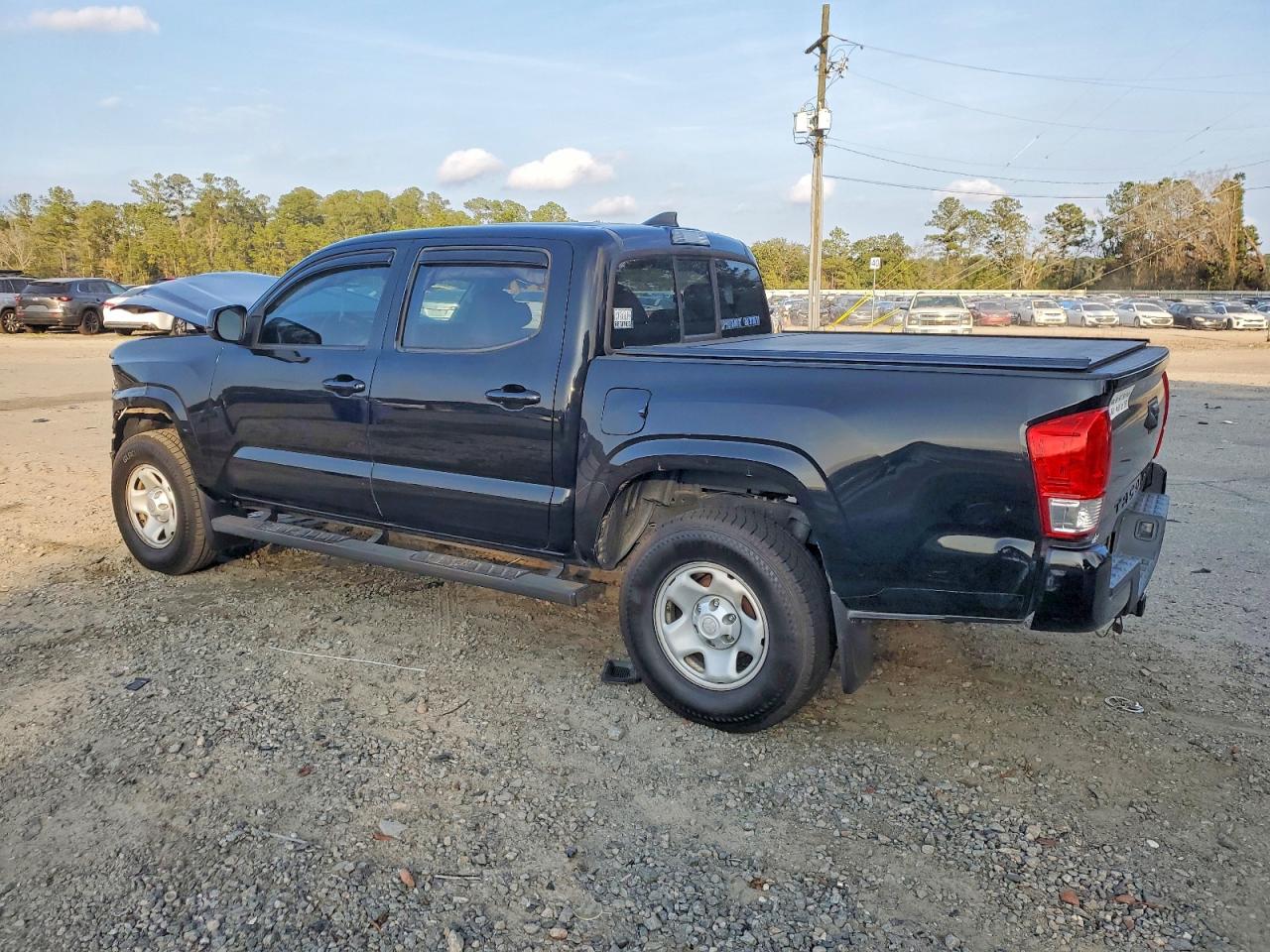 2017 TOYOTA TACOMA DOUBLE CAB photo 2