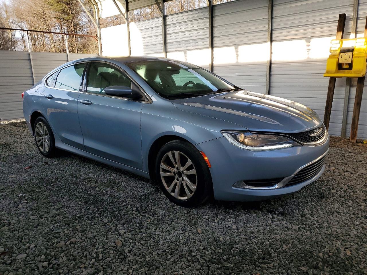2015 CHRYSLER 200 photo 4