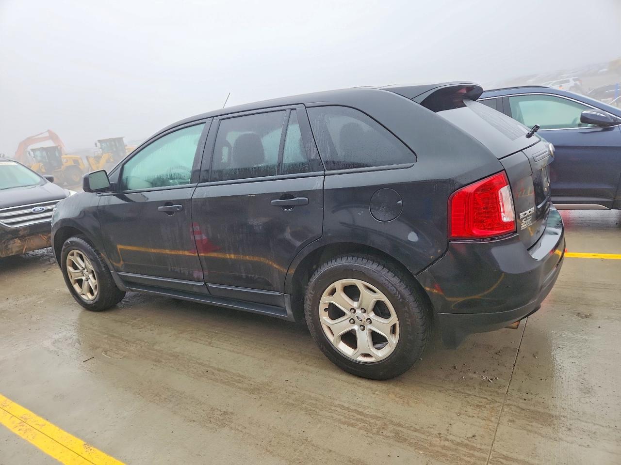 2013 FORD EDGE SE photo 2
