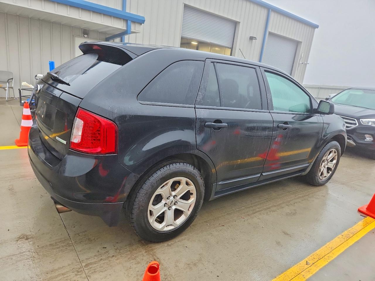 2013 FORD EDGE SE photo 3