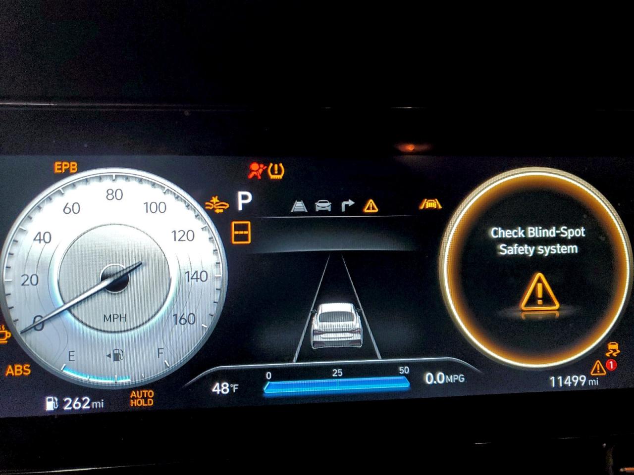 2025 HYUNDAI ELANTRA SEL photo 9