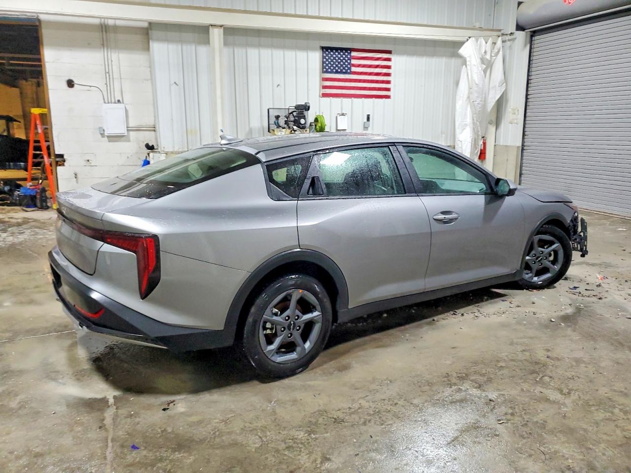 2025 KIA K4 LX photo 3