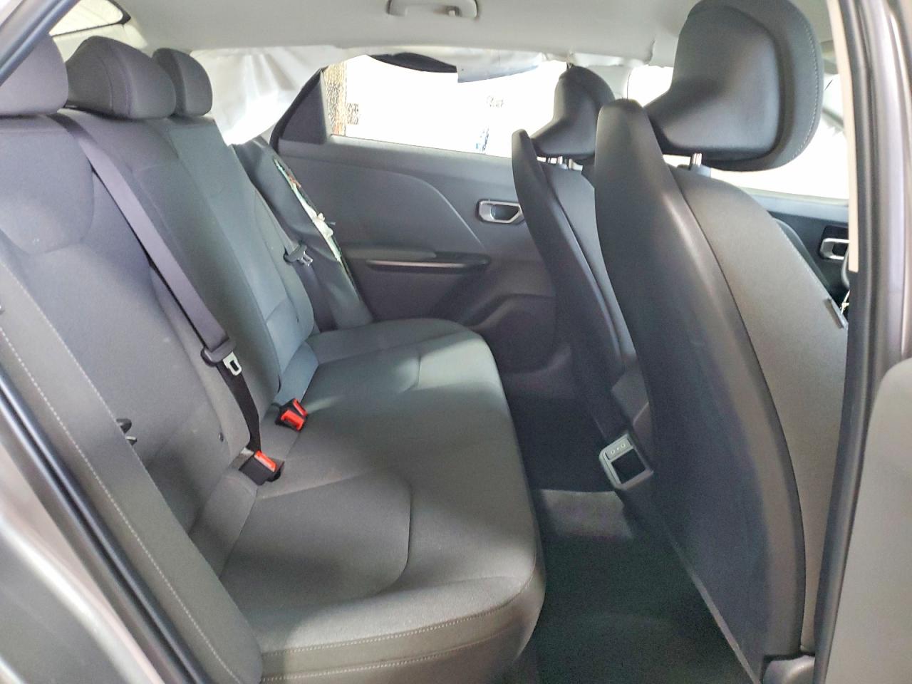 2025 KIA K4 LX photo 10