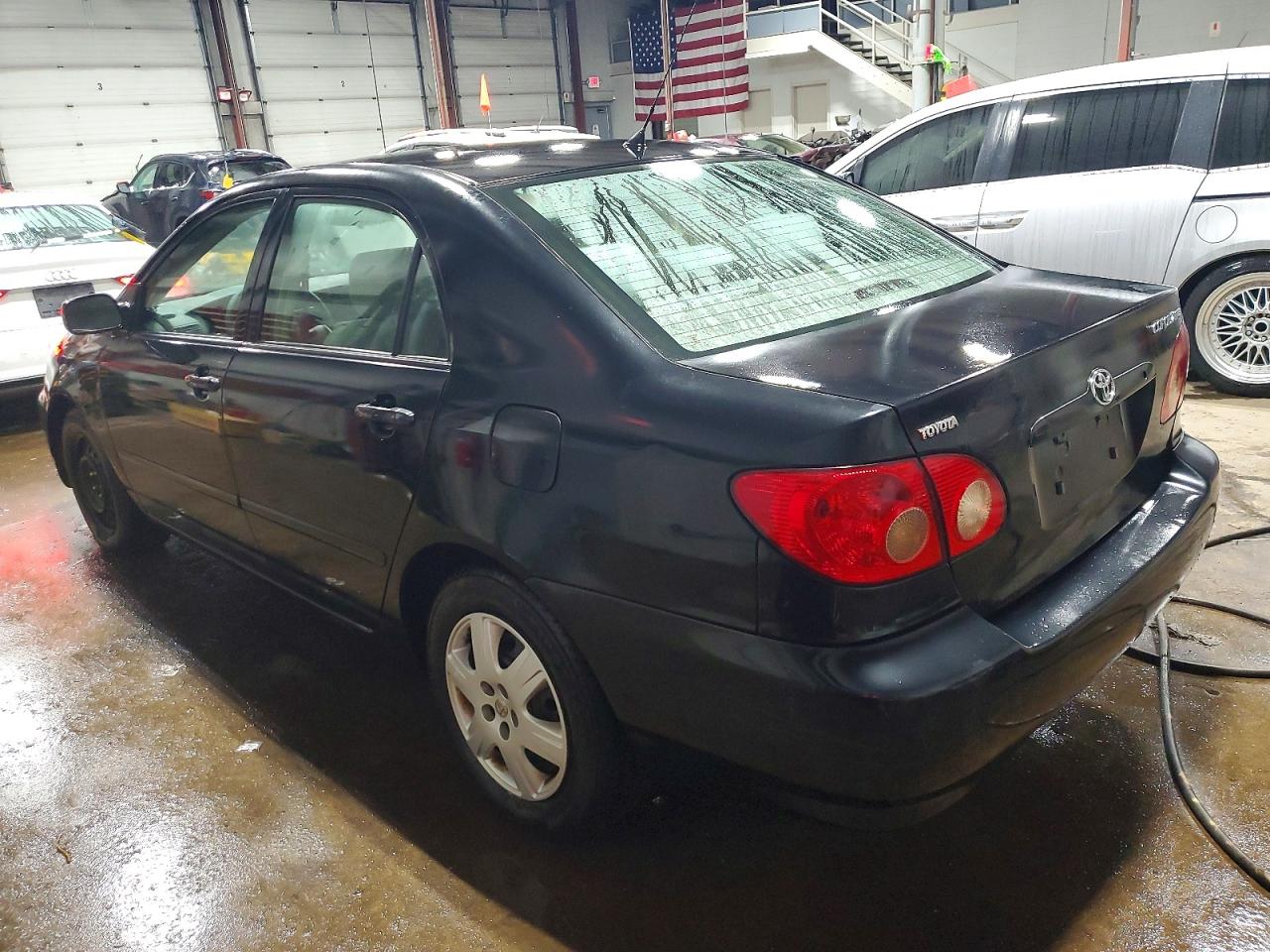 2007 TOYOTA COROLLA LE photo 2
