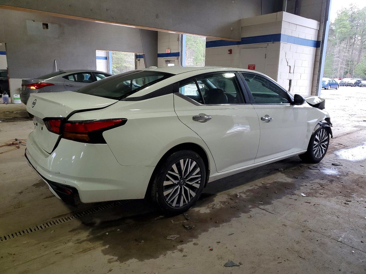 2025 NISSAN ALTIMA SV photo 3