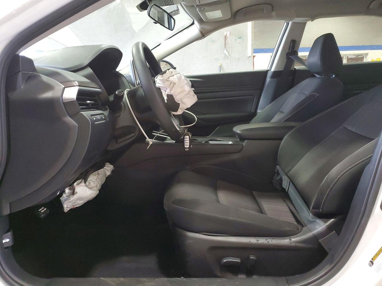 2025 NISSAN ALTIMA SV photo 7