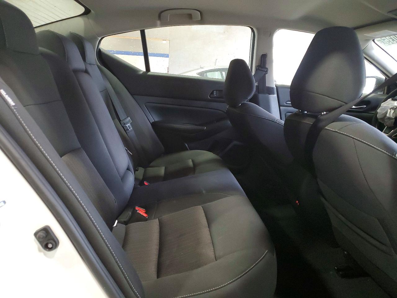 2025 NISSAN ALTIMA SV photo 10