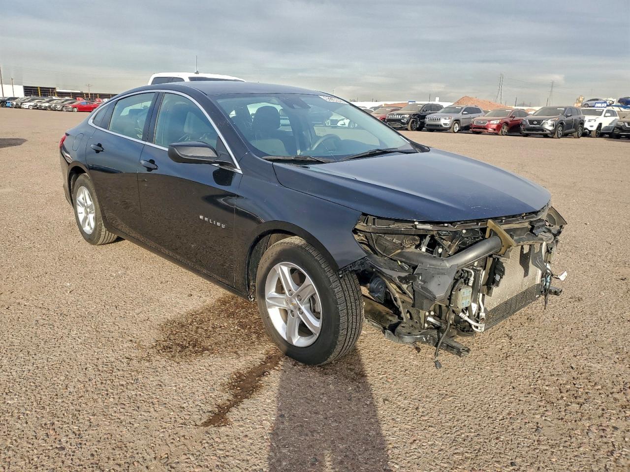 2023 CHEVROLET MALIBU LT photo 4
