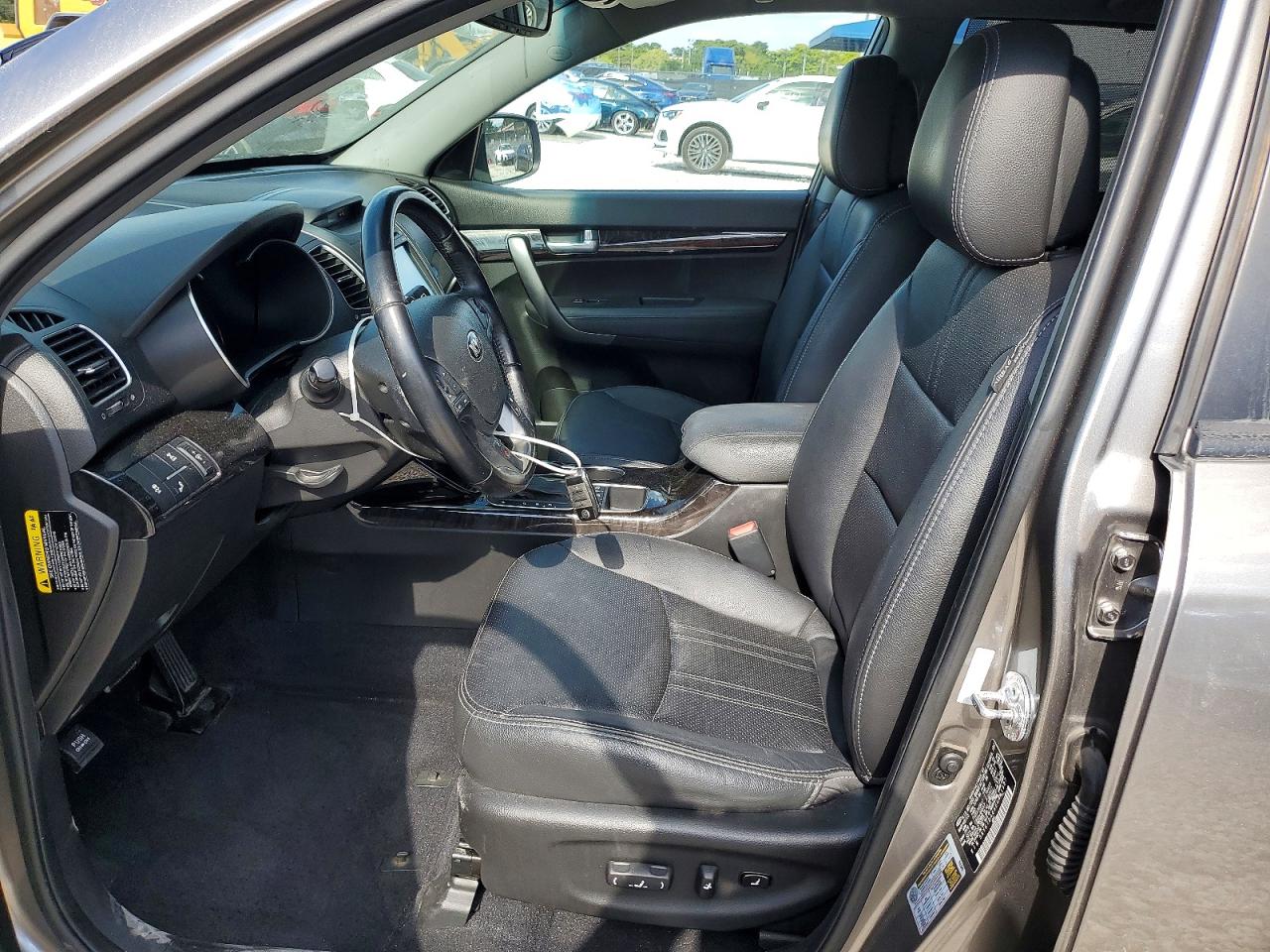 2014 KIA SORENTO LX photo 7