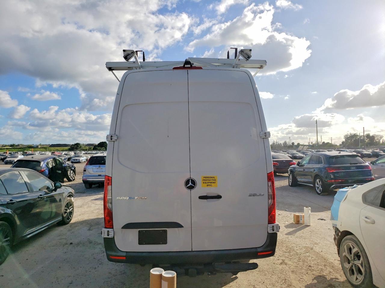 2022 MERCEDES-BENZ SPRINTER 2500 photo 6