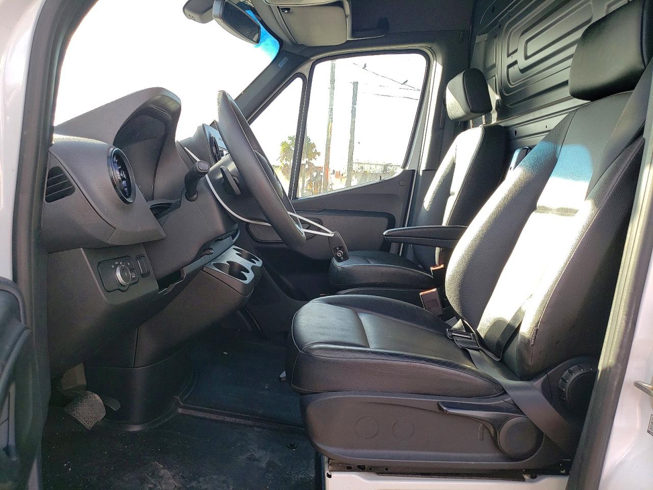 2022 MERCEDES-BENZ SPRINTER 2500 photo 7