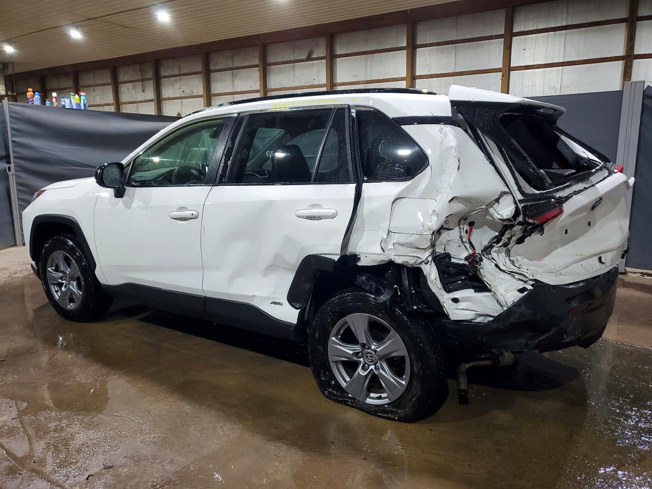 2024 TOYOTA RAV4 LE photo 2