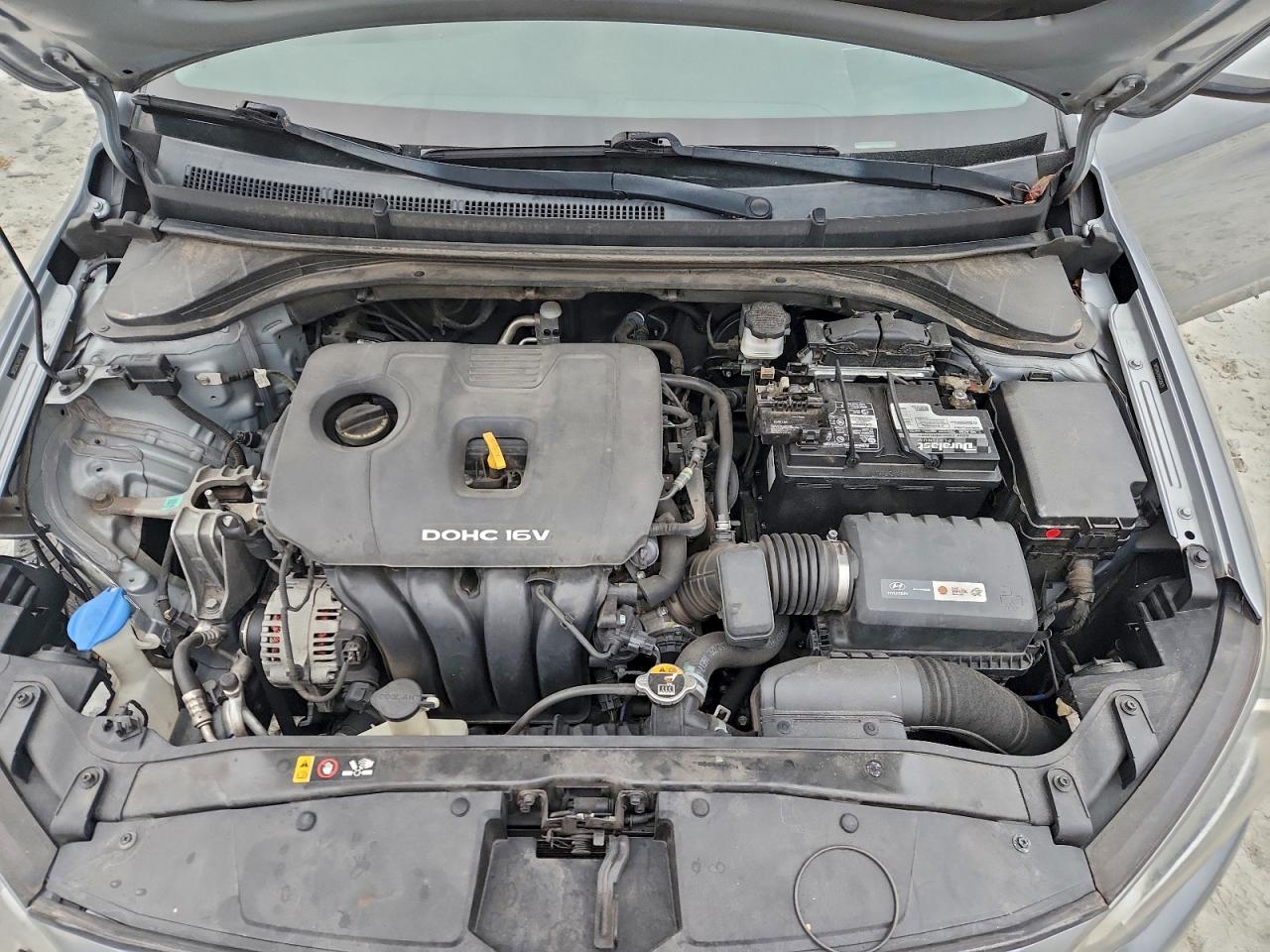 2017 HYUNDAI ELANTRA SE photo 11