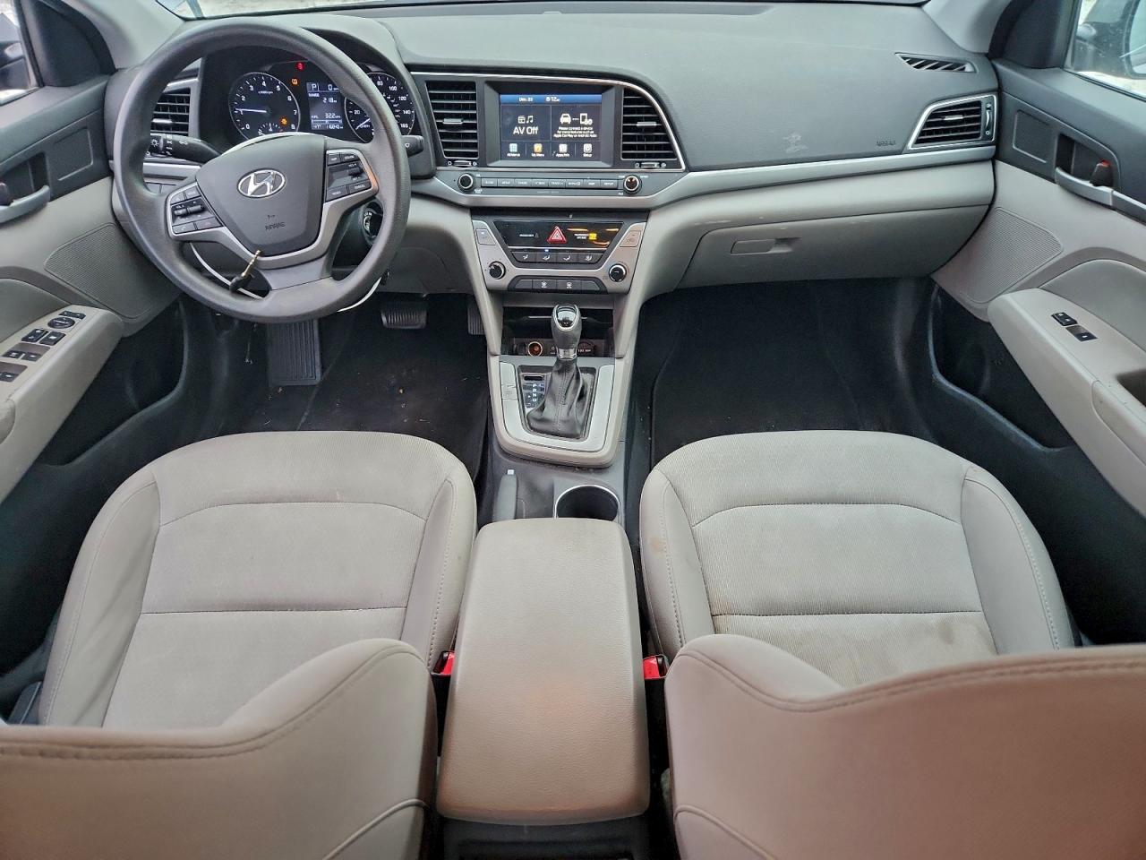 2017 HYUNDAI ELANTRA SE photo 8