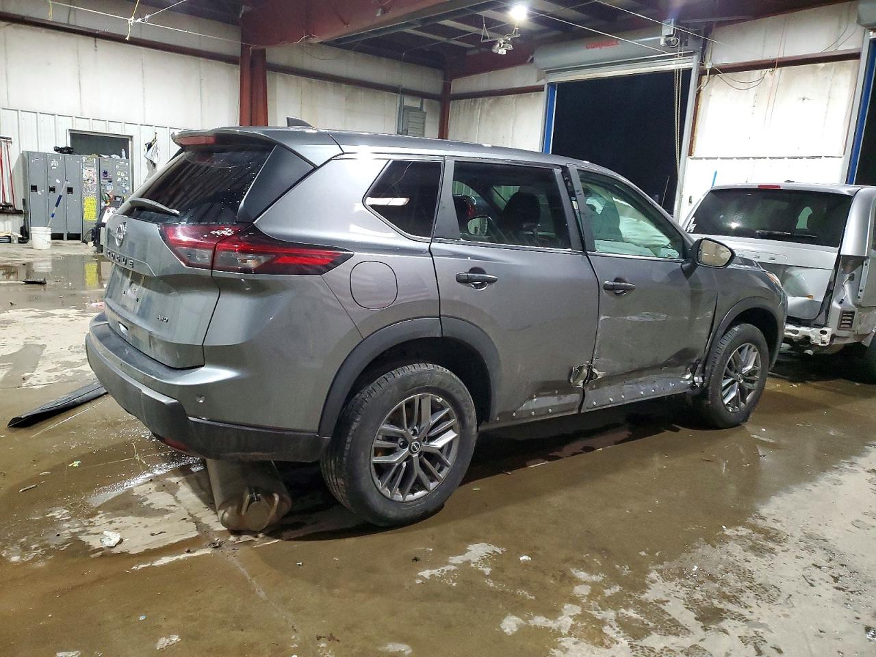 2024 NISSAN ROGUE S photo 3