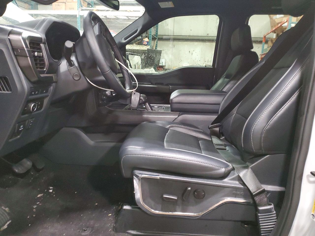 2024 FORD F150 LARIAT photo 7
