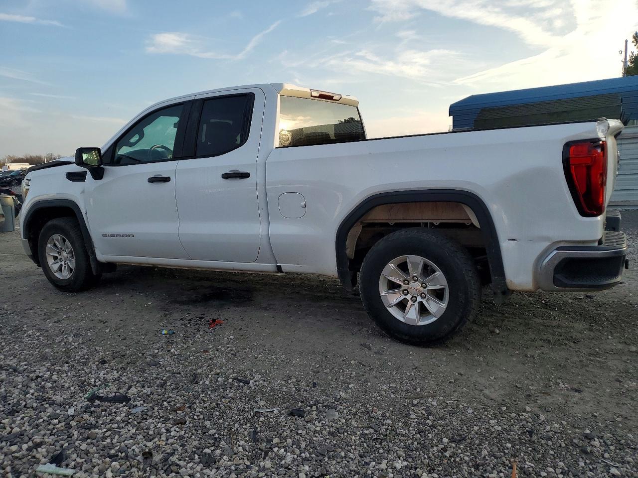 2019 GMC SIERRA C1500 photo 2