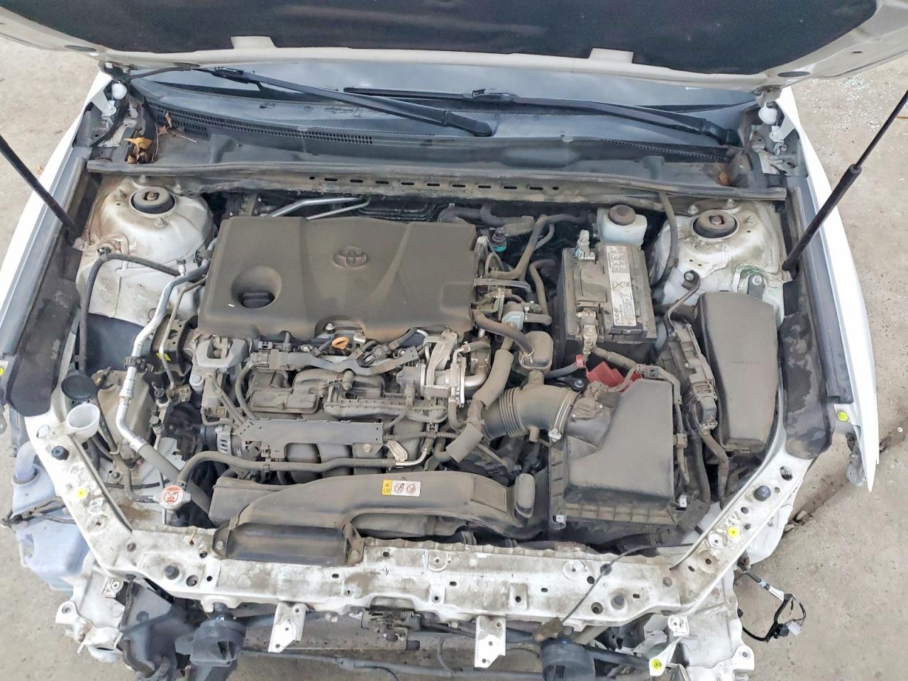 2019 TOYOTA CAMRY L photo 11