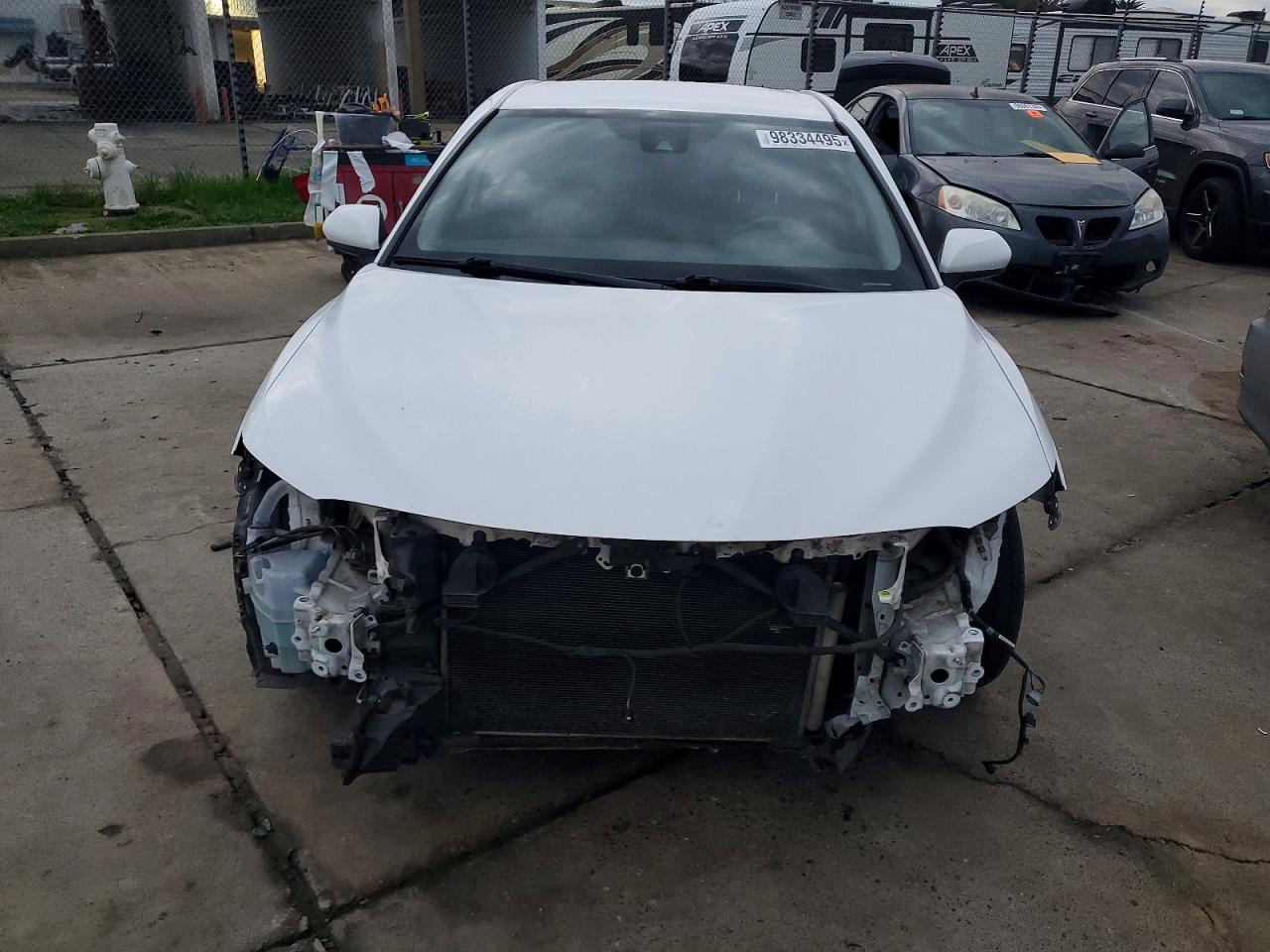 2019 TOYOTA CAMRY L photo 5