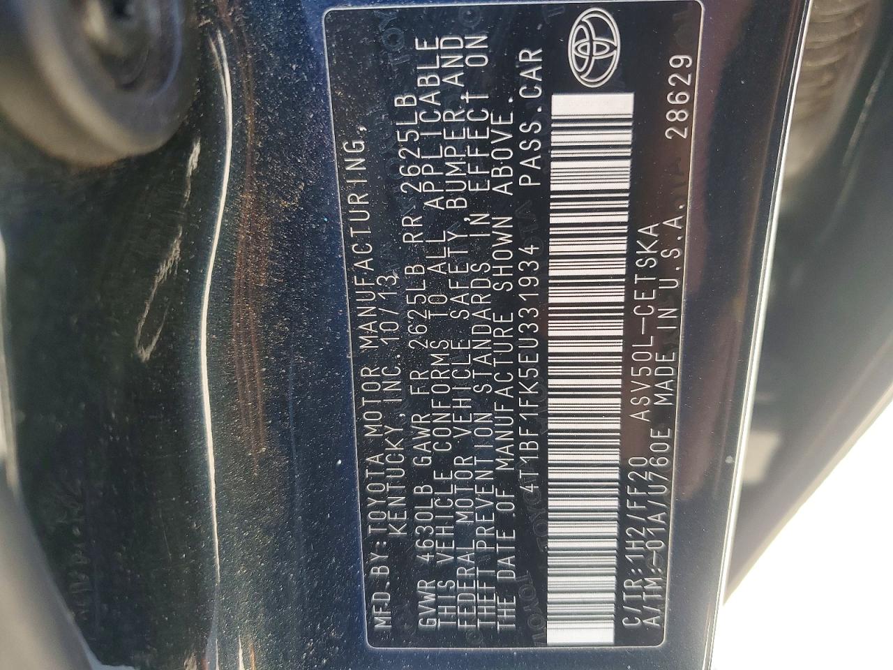 2014 TOYOTA CAMRY SE photo 12