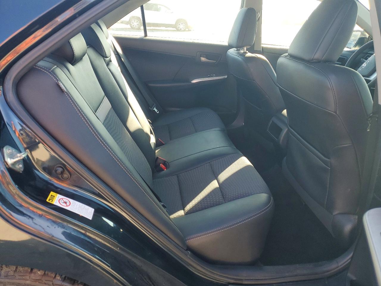 2014 TOYOTA CAMRY SE photo 10