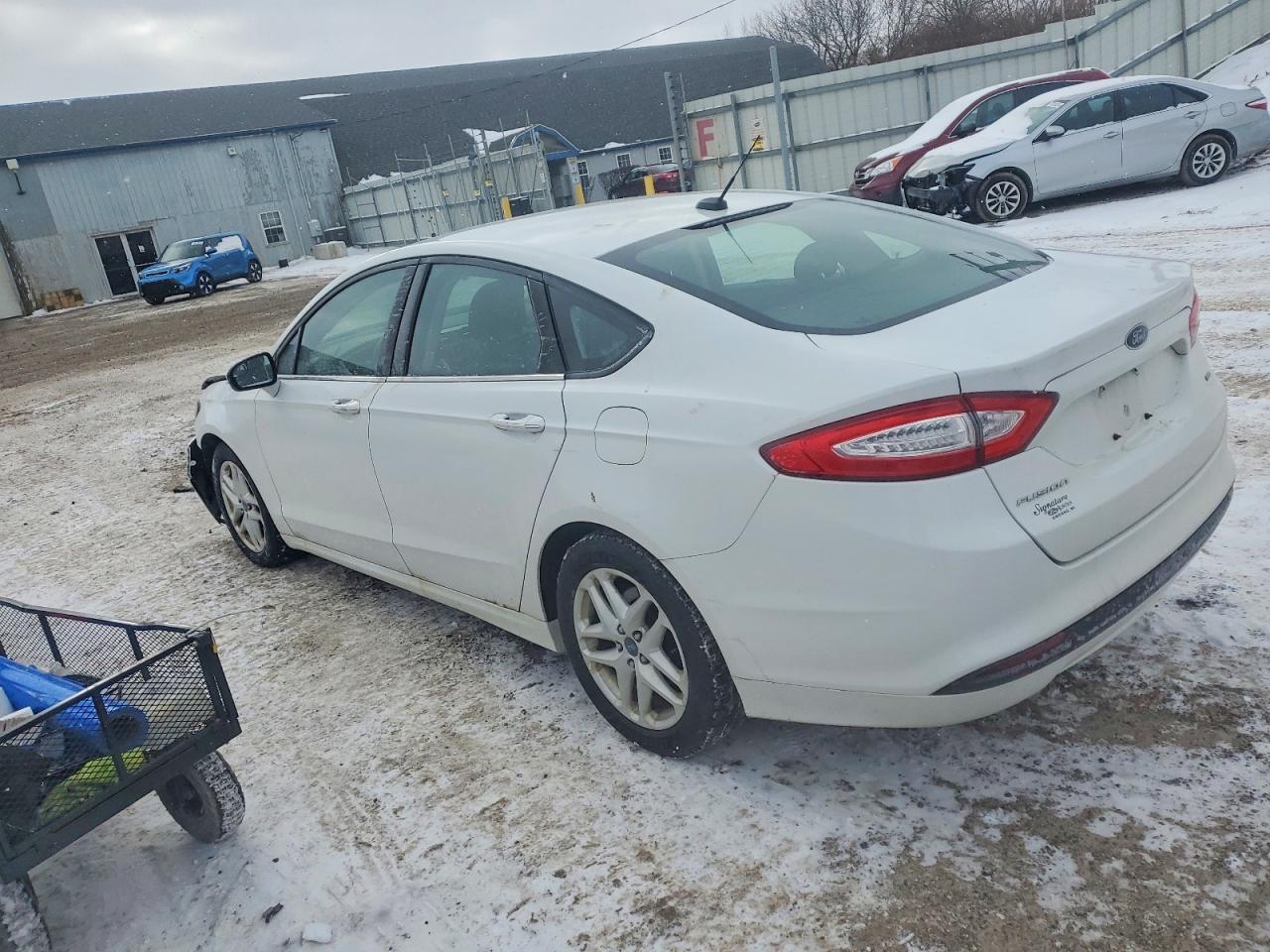 2013 FORD FUSION SE photo 2