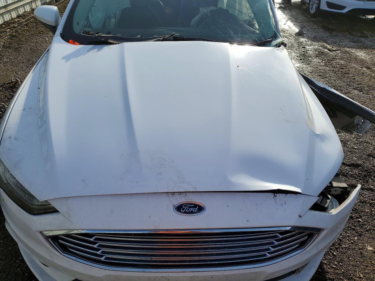 2018 FORD FUSION SE photo 11